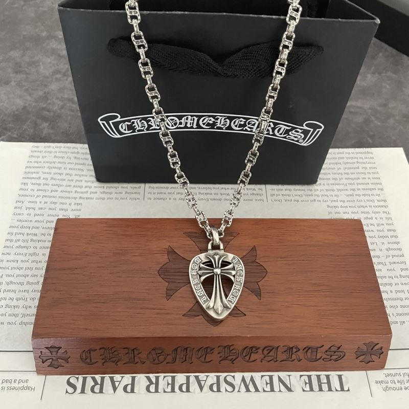 Ch**me He**ts necklaces